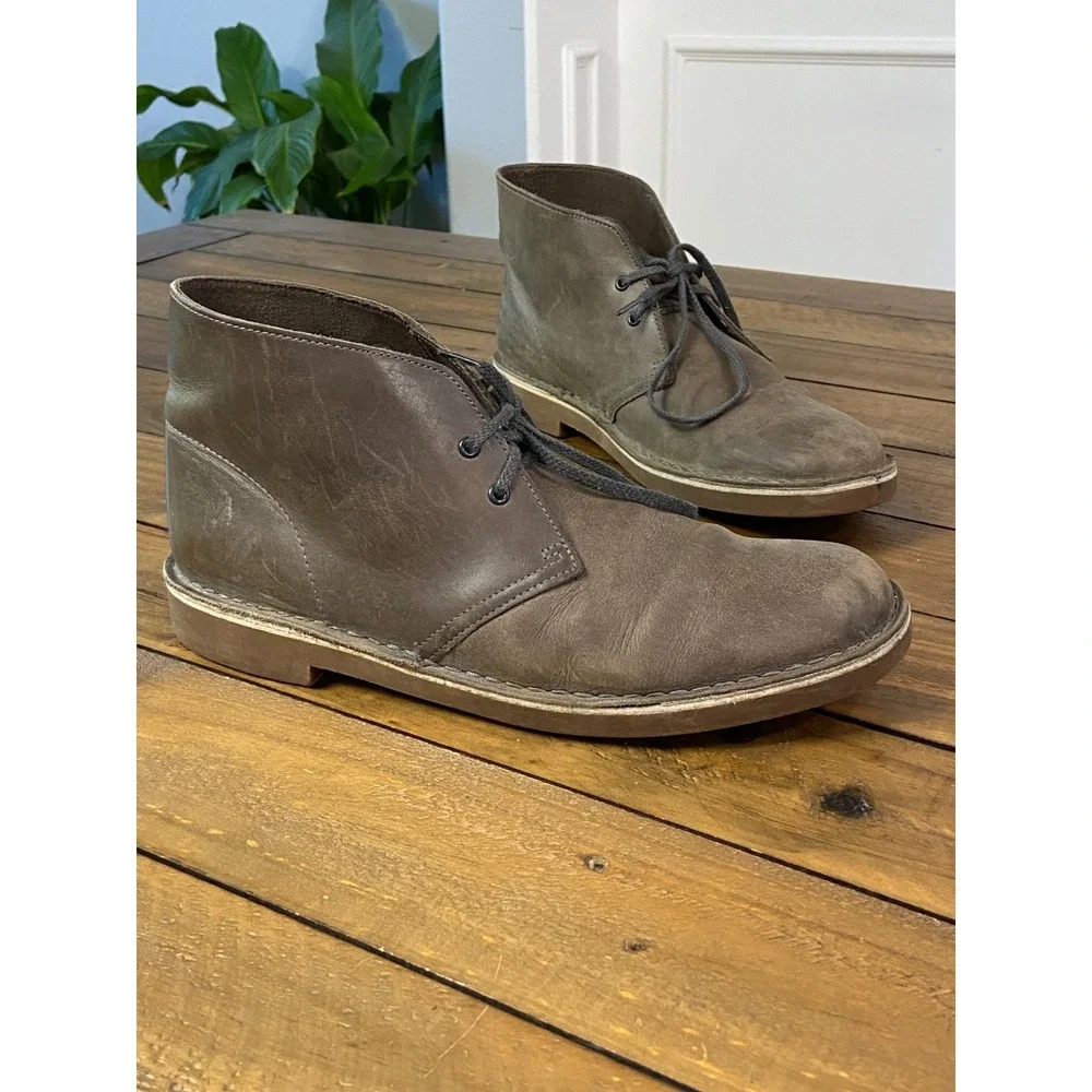 Clarks Bushacre 2 Men's 9.5M Beeswax Brown Leather Chukka Desert Boots 26113051